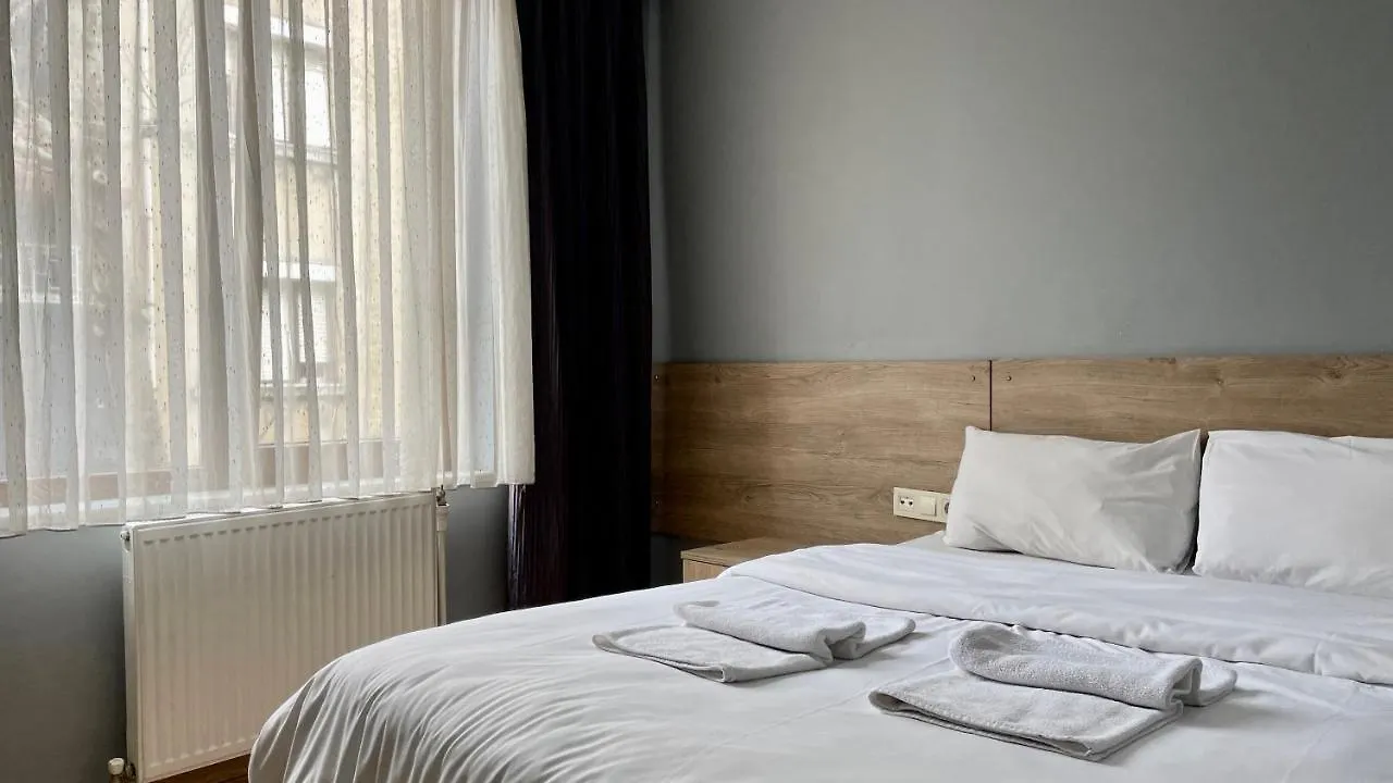 Rozza Hotel Istanbul 5*,